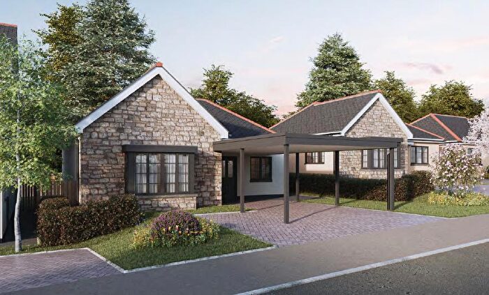 2 Bedroom Bungalow For Sale In Fore Street, Lifton, PL16