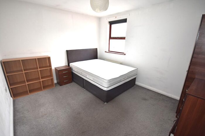 3 Bedroom Terraced House To Rent In Assembly Passage, Whitechapel, E1