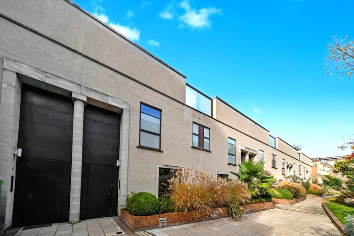 5 Bedroom Terraced House For Sale In Boundary Road, London, NW8