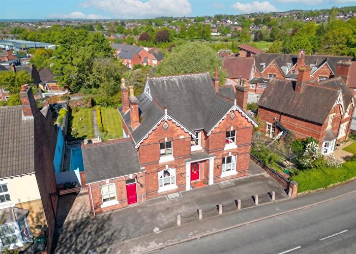 6 Bedroom Detached House For Sale In Church Street, Swadlincote, DE11