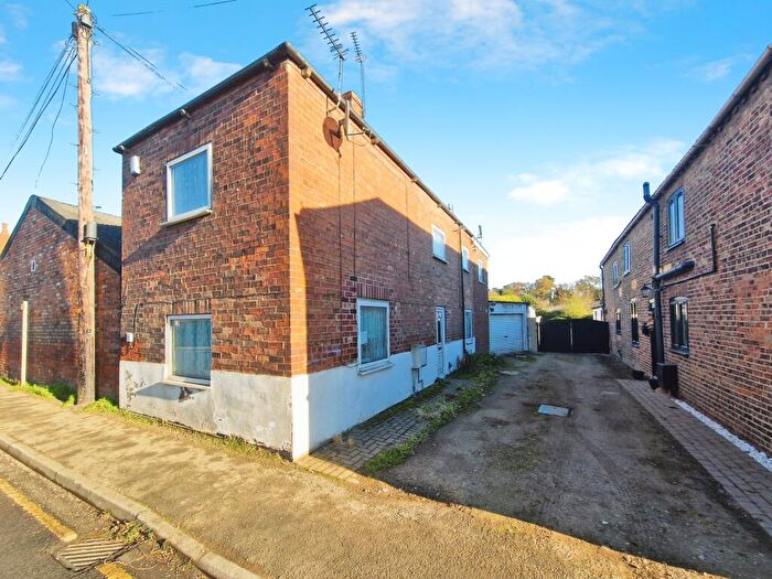 3 Bedroom Detached House For Sale In High Street, Carlton, Goole, DN14