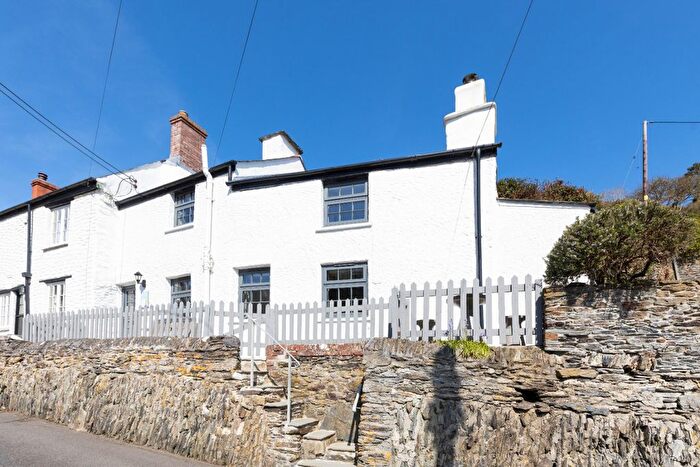 2 Bedroom End Of Terrace House For Sale In Portloe, Truro, TR2