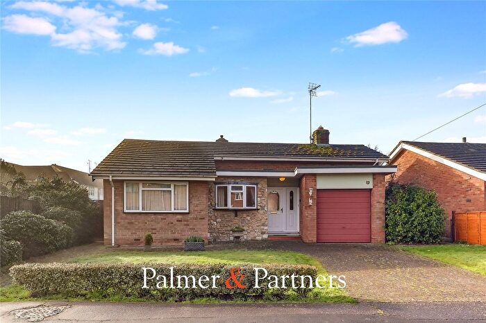 3 Bedroom Bungalow For Sale In Timsons Lane, Springfield, Chelmsford, Essex, CM2