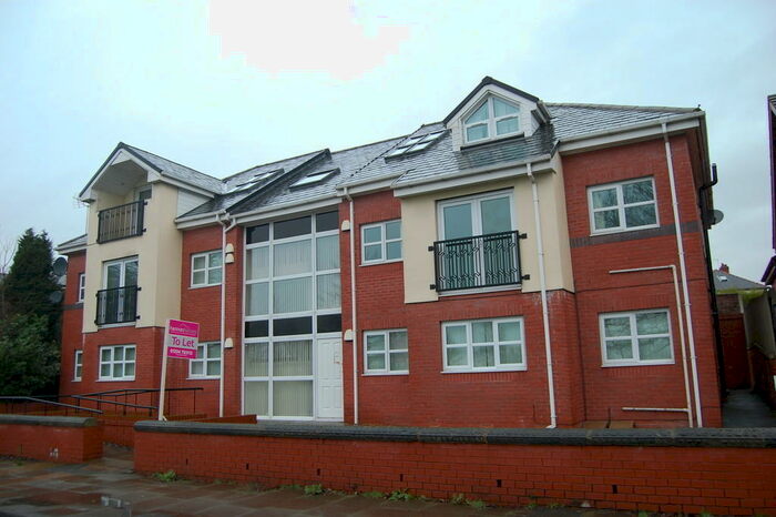 2 Bedroom Apartment To Rent In Bury & Rochdale Old Road Bury Lancashire, BL9