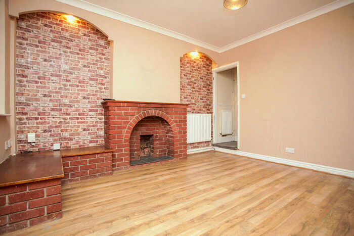 3 Bedroom End Of Terrace House To Rent In Windmill Road, Exhall, Coventry, CV7