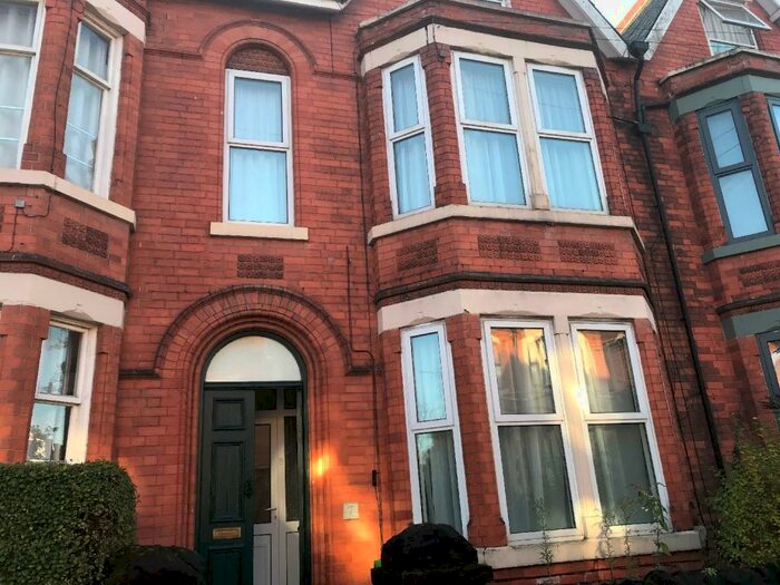 6 Bedroom Semi-Detached House To Rent In Berridge Road, Forest Fields, Nottingham, Nottinghamshire, NG7