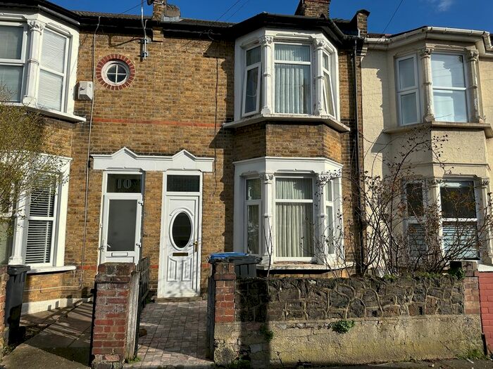 3 Bedroom Terraced House To Rent In Uckfield Road, Enfield, EN3