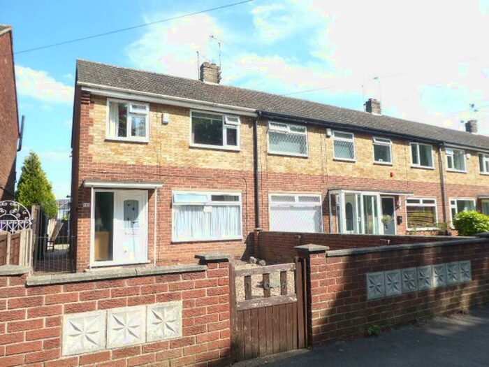 3 Bedroom House To Rent In Wymersley Road, Hull, HU5