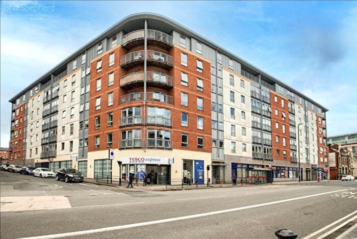 2 Bedroom Flat To Rent In Hall Street, Birmingham, West Midlands, B18