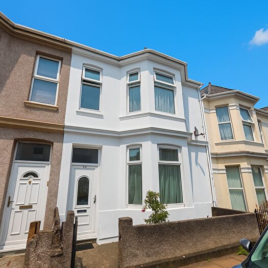 4 Bedroom Property To Rent In Grenville Road, Plymouth, PL4