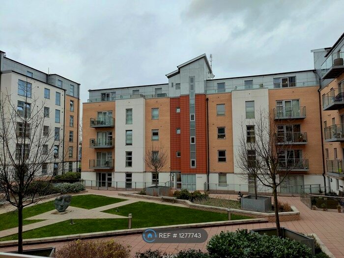 1 Bedroom Flat To Rent In Queen Mary Avenue, London E18