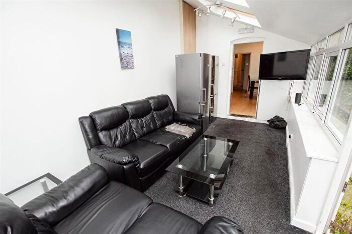 6 Bedroom Apartment To Rent In Ribblesdale Road, Birmingham, West Midlands, B30