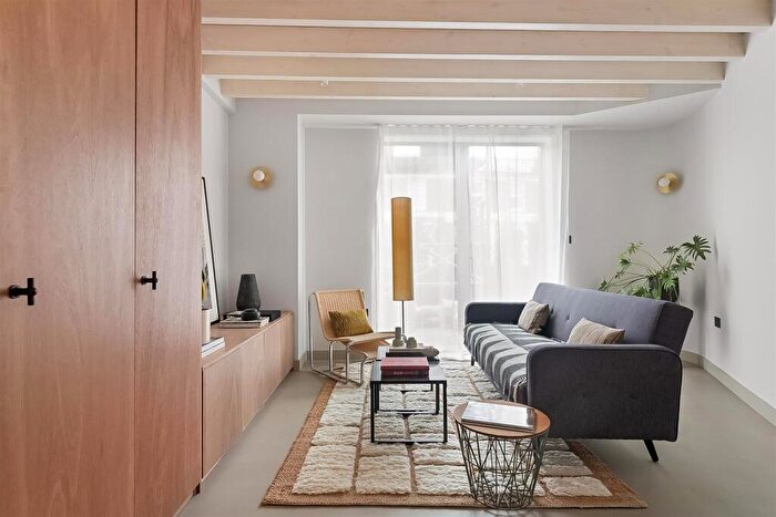 1 Bedroom House To Rent In Kings Grove, London, SE15