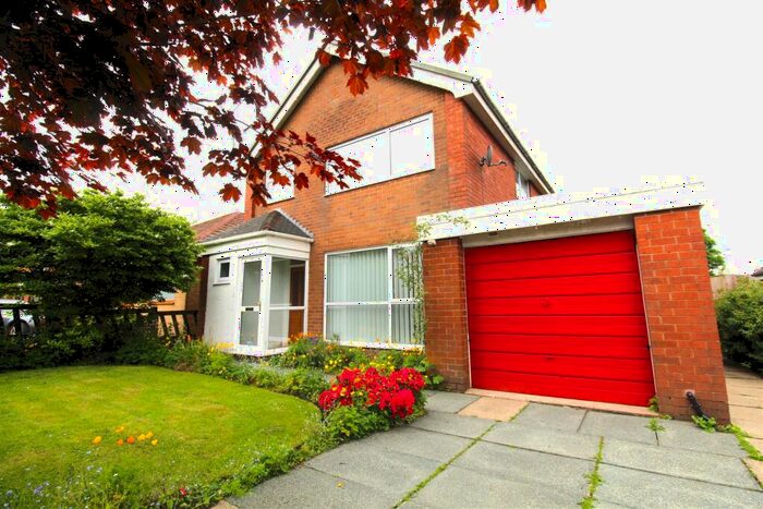 4 Bedroom Detached House To Rent In Manchester Road, Blackrod, Bolton, BL6