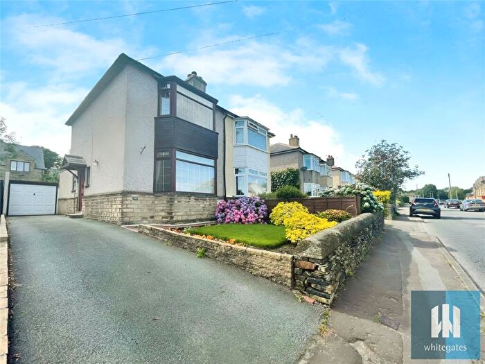 2 Bedroom Semi-Detached House To Rent In Laund Road, Salendine Nook, Huddersfield, HD3