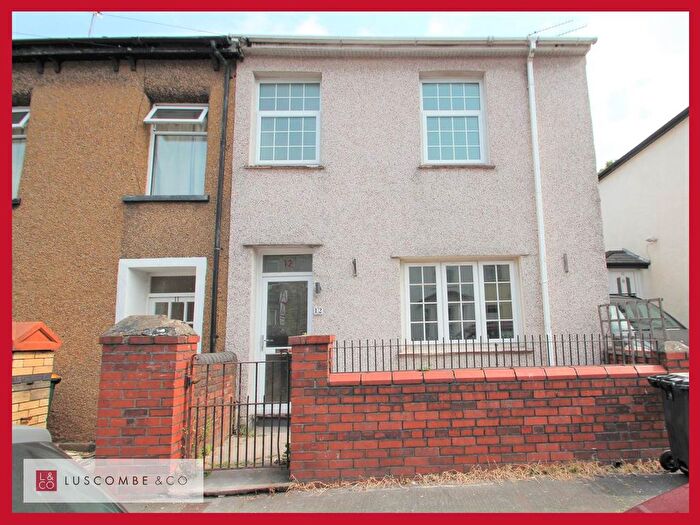3 Bedroom Property To Rent In Fairoak Avenue, Maindee, Newport, NP19