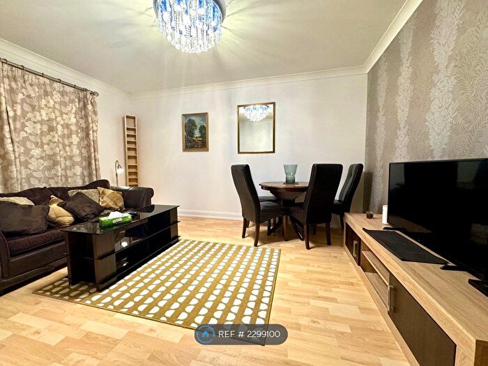 1 Bedroom Flat To Rent In Randolph Gardens, London, NW6