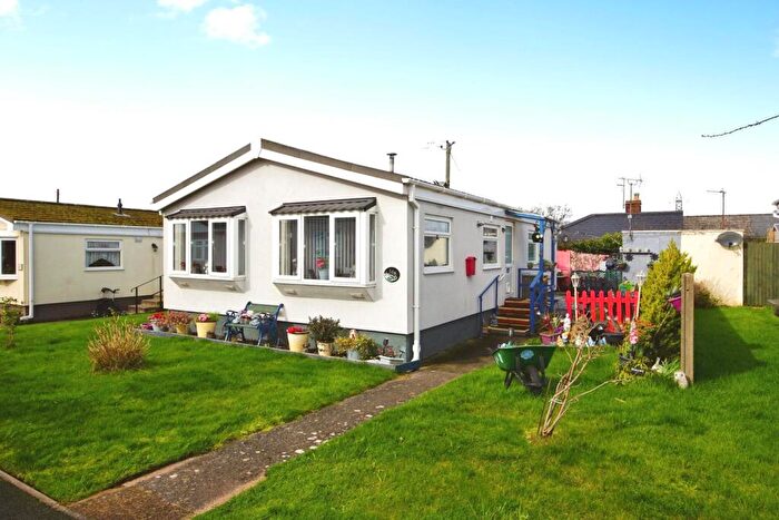2 Bedroom Mobile Home For Sale In Berkeley Vale Park, Berkeley, Gloucestershire, GL13