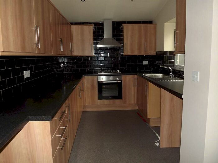 4 Bedroom House To Rent In Newton Street, Burnley, BB12