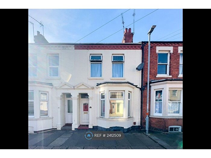 3 Bedroom Semi-Detached House To Rent In Loyd Road, Northampton, NN1