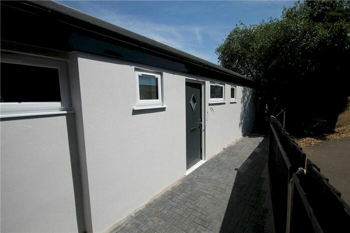 1 Bedroom Flat To Rent In High Street, Addlestone, Surrey KT15