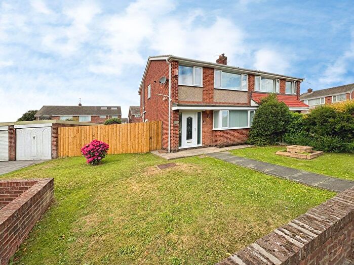 3 Bedroom Semi-Detached House For Sale In Bolam Avenue, Blyth, NE24