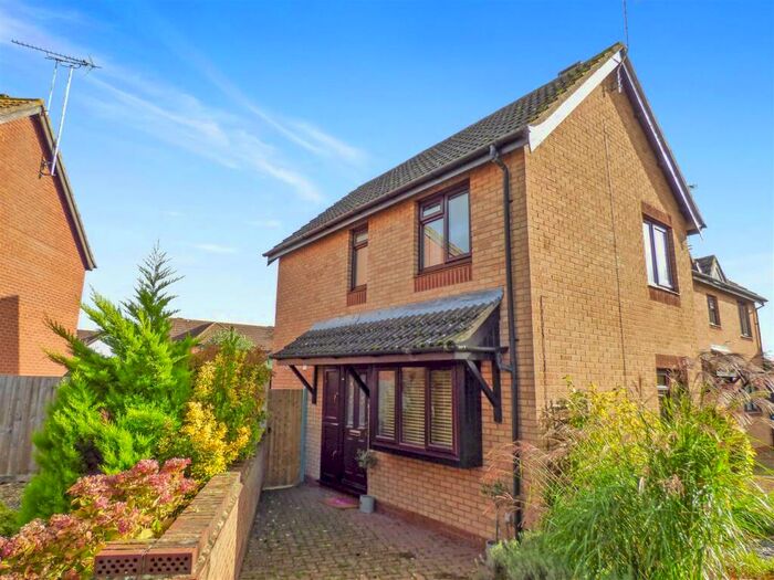 2 Bedroom Semi-Detached House To Rent In Weavers Close, Shipston-on-Stour, CV36