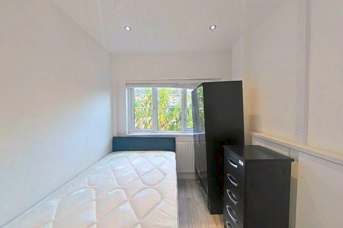 4 Bedroom House Of Multiple Occupation To Rent In Goods Yard Close, Loughborough, LE11