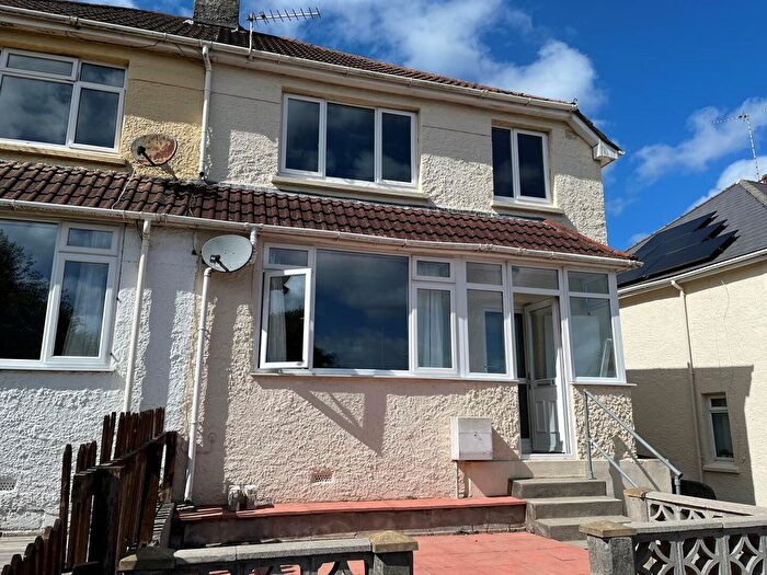 3 Bedroom Property To Rent In Dobbs Lane, Truro, TR1