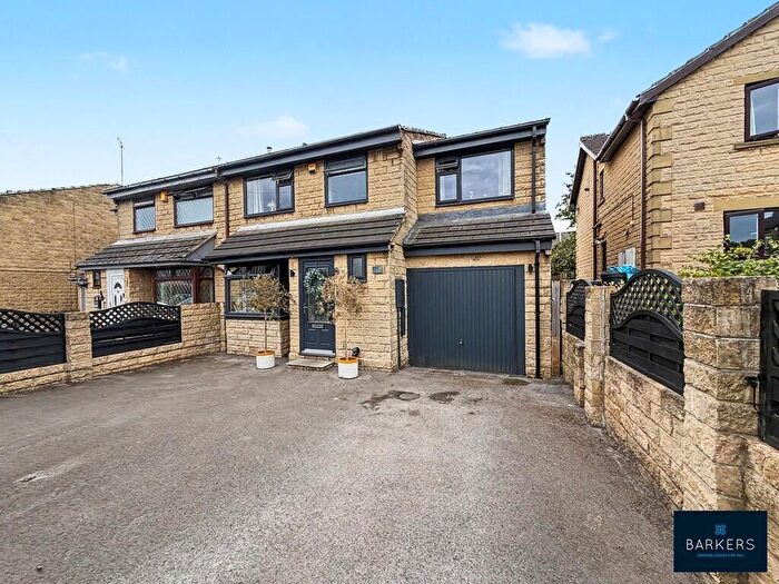 4 Bedroom Semi-Detached House For Sale In Teasel Close, Oakenshaw, BD12