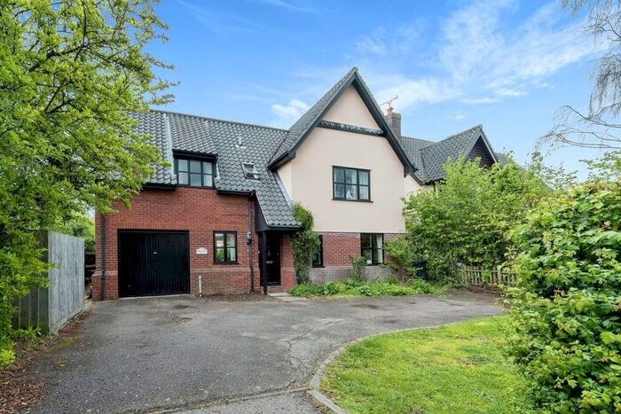 4 Bedroom Detached House For Sale In Stowmarket Road, Wetherden, Stowmarket, IP14