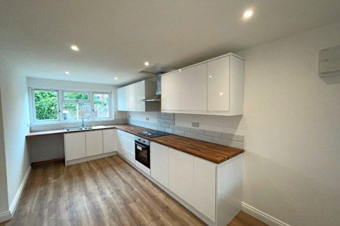 3 Bedroom Property To Rent In Blithfield Road, Walsall, WS8