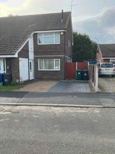 2 Bedroom Flat To Rent In Kirkhill Close, Armthorpe, Doncaster, DN3