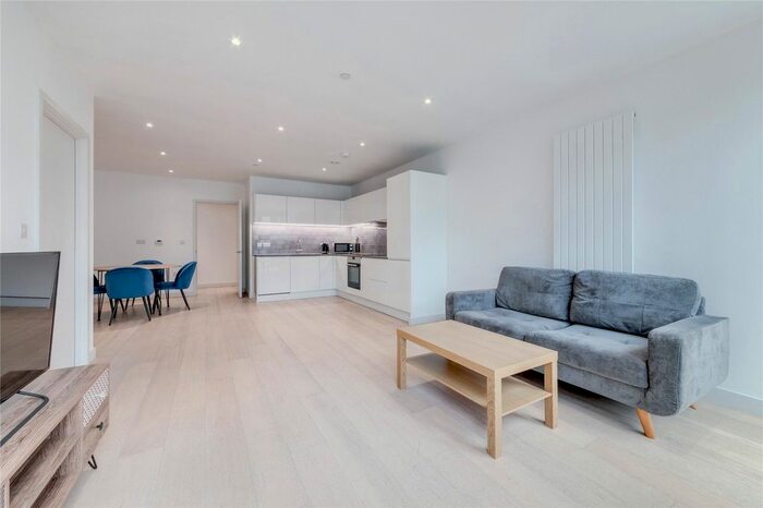 2 Bedroom Flat To Rent In Echo Court, Admiralty Avenue, E16