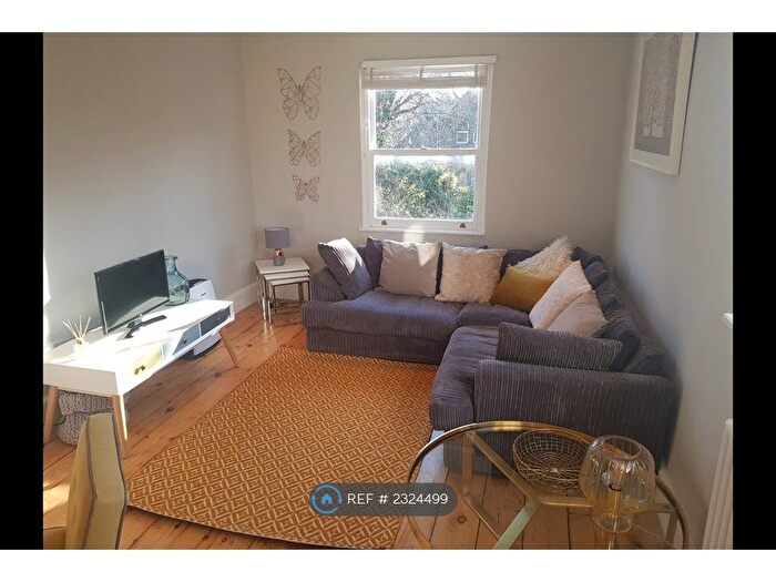 2 Bedroom Flat To Rent In Kemerton Road, London, SE5