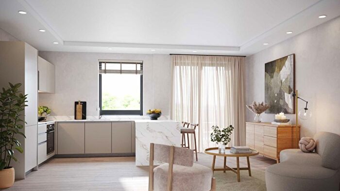 2 Bedroom Flat For Sale In Warwick Road, Ealing, W5