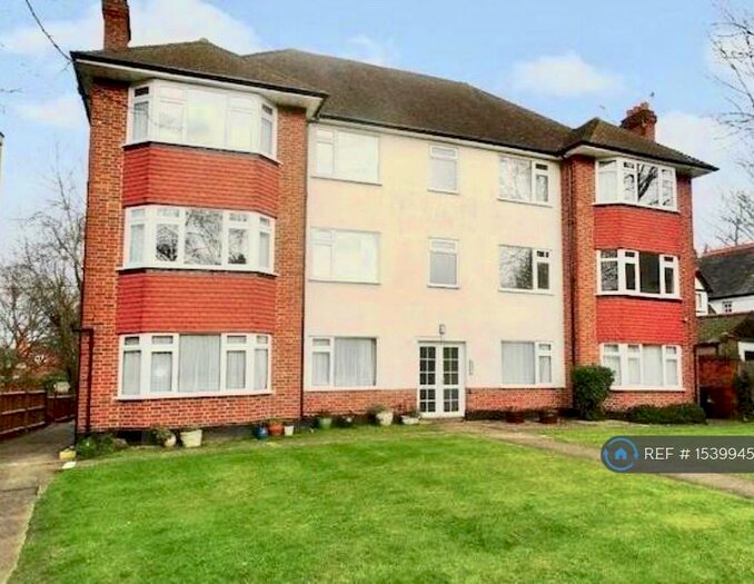 3 Bedroom Flat To Rent In Brackley Road, Beckenham, BR3
