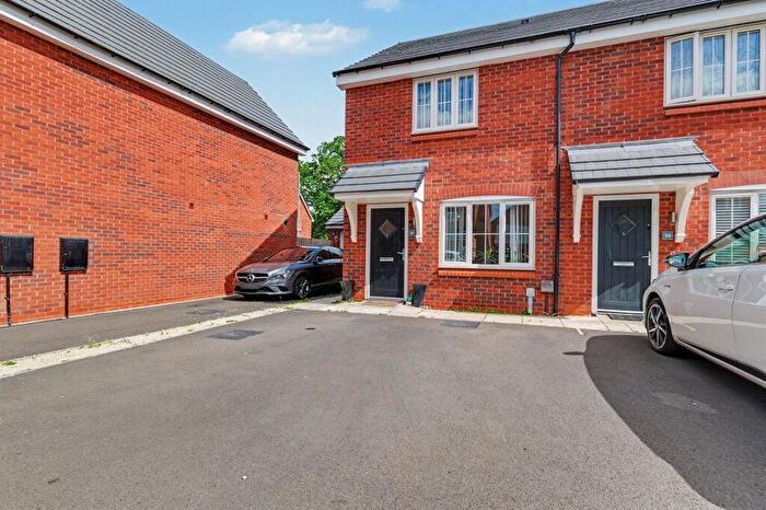 2 Bedroom Semi-Detached House For Sale In Abbots Drive, Oadby, LE2