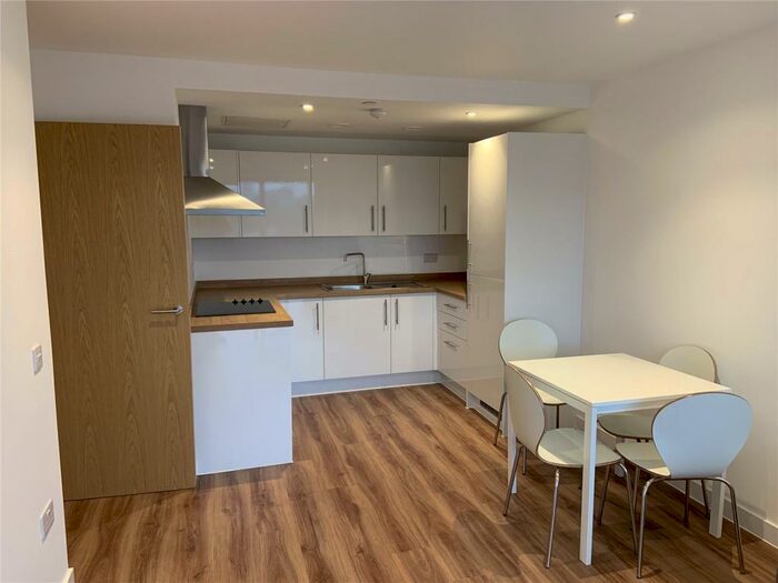 2 Bedroom Flat To Rent In The Gateway, Trafford Road, Salford, M5