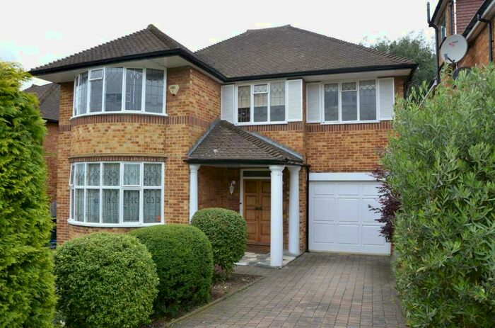 4 Bedroom Detached House To Rent In Arlington, Woodside Park, N12