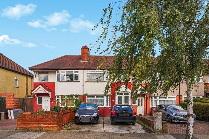 3 Bedroom Terraced House For Sale In Torbay Road, Harrow, HA2