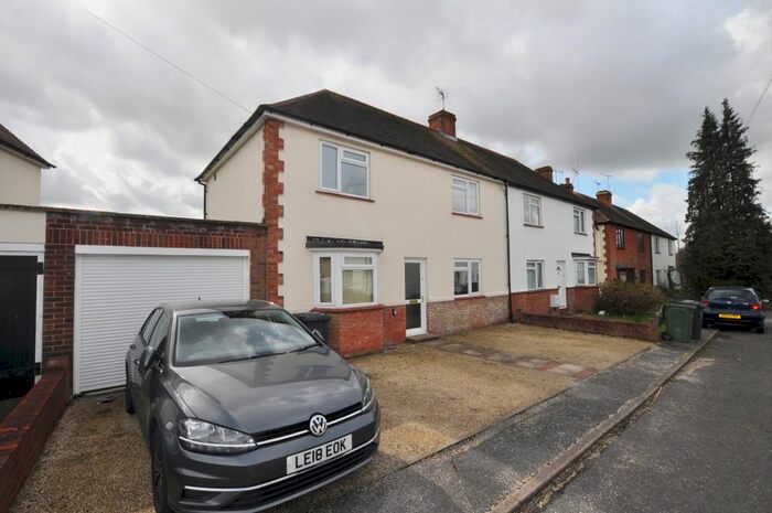 5 Bedroom Semi-Detached House To Rent In Hereford Close, Guildford GU2