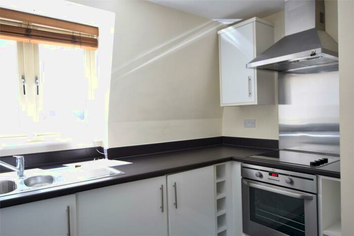 2 Bedroom Apartment To Rent In Woodford Way, Witney, OXfordshire, OX28