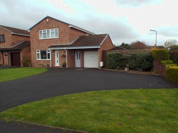3 Bedroom Detached House To Rent In Stoddens Road, Burnham-On-Sea, Somerset, TA8