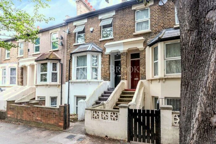 4 Bedroom Terraced House To Rent In Maud Road, Plaistow, E13
