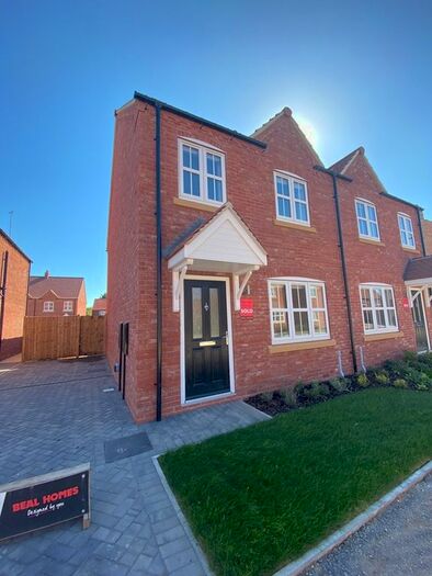 3 Bedroom End Of Terrace House To Rent In Phoenix Avenue, Goole, DN14