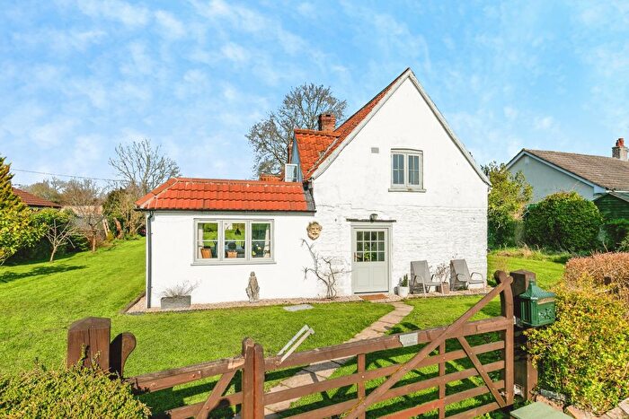 4 Bedroom Detached House For Sale In Scotland Lane, Axbridge, BS26