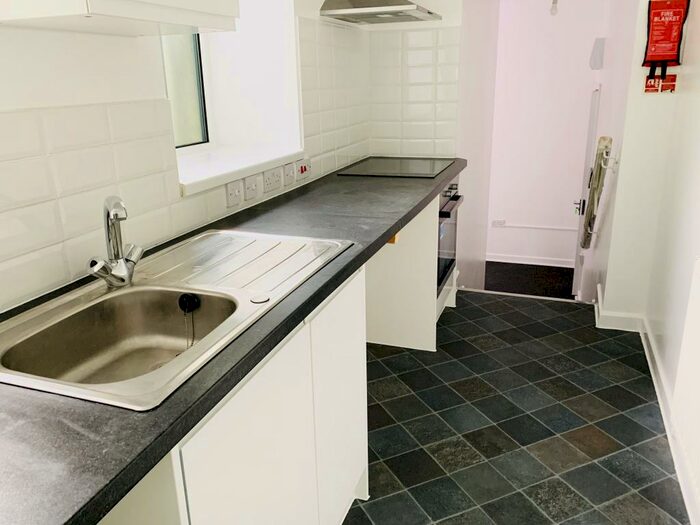 Studio To Rent In High Street, Merthyr Tydfil, CF47