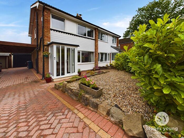 3 Bedroom Semi-Detached House For Sale In Beech Close, Clayton Le Dale, BB1