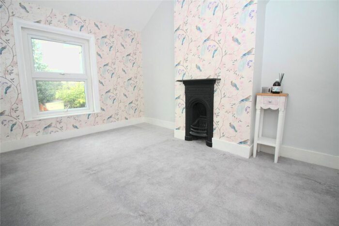 2 Bedroom Terraced House To Rent In Nelson Road, Northfleet, Gravesend, Kent, DA11